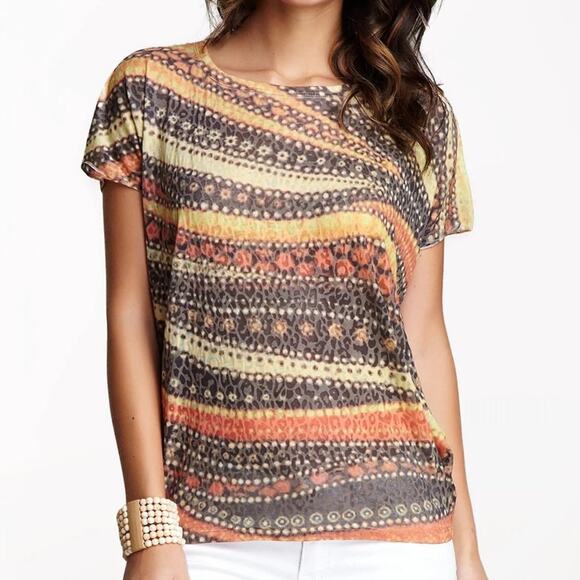 GO COUTURE Nordstrom Women's Crew Neck Camel Printed Blouse  Sz M - Picture 1 of 6
